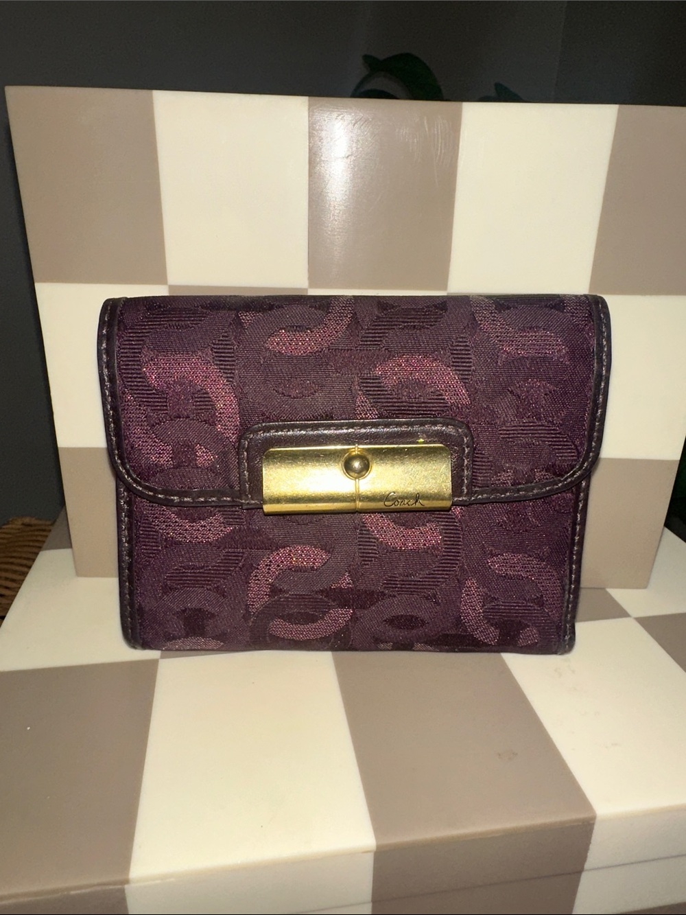Coach Plum Signature Jacquard Wallet with Gold-Tone Clasp trifold. 💜